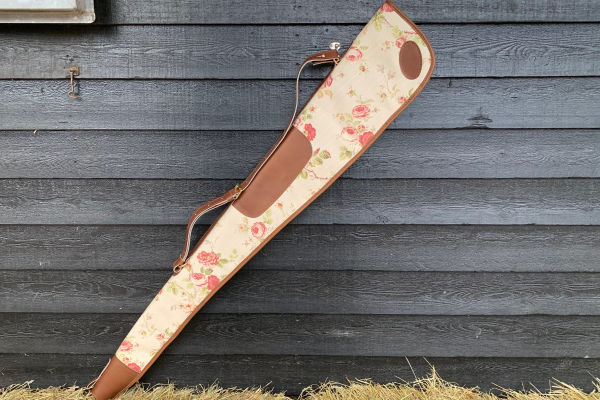 Floral Linen & Leather Creme Gunslip